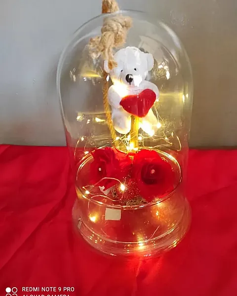 Καμπάνα μεγάλη με 2 αθάνατα τριαντάφυλλα κόκκινα και αρκουδάκι με λαμπάκια