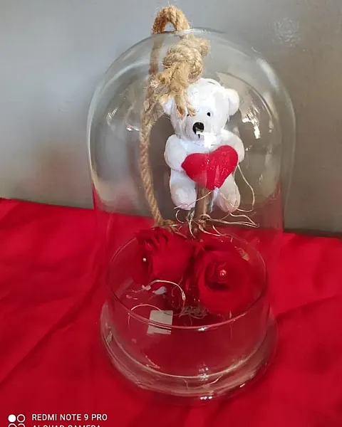 Καμπάνα μεγάλη με 2 αθάνατα τριαντάφυλλα κόκκινα και αρκουδάκι